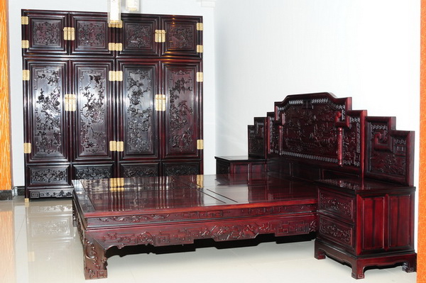 大床 顶箱柜（年年顺）
